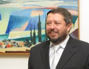 Sokcsevics Dénes megnyitja a kiállítást