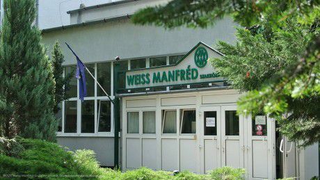 Eingang in die Manfred Weiss Fachoberschule, CSEPEL BP.