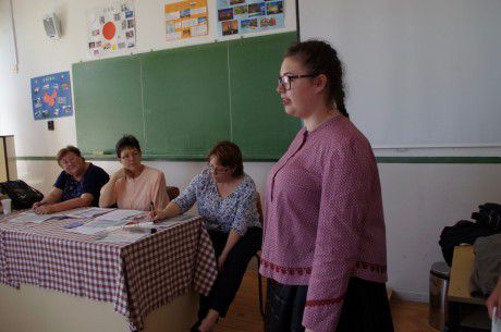 eine_Jury_mit_einer_Darbietung